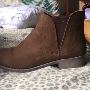 Brown Steve Madden ankle boots